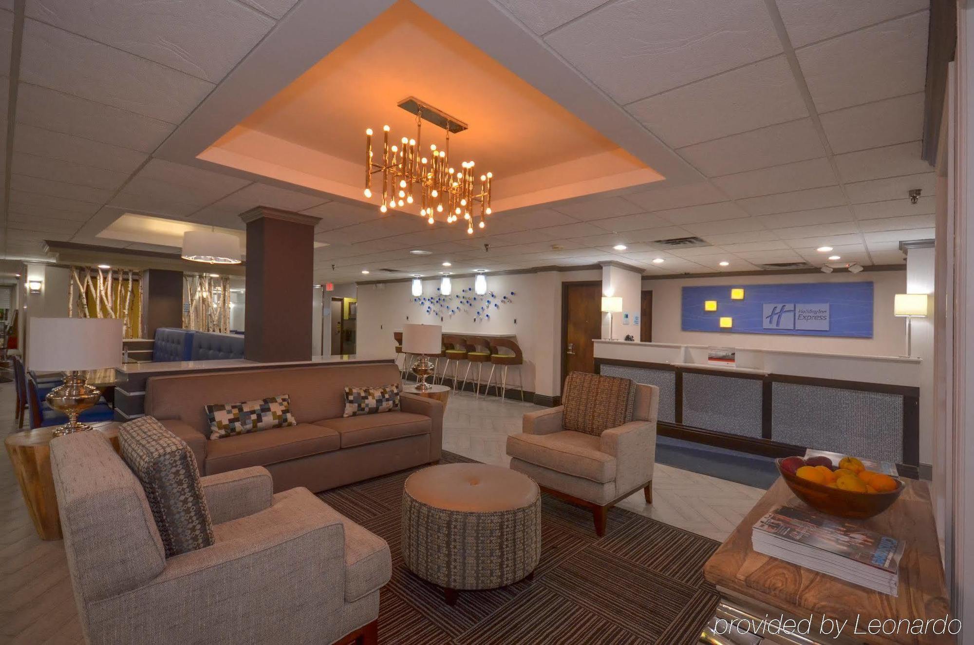 Holiday Inn Express & Suites Fayetteville University Of Arkansas Area By Ihg מראה חיצוני תמונה