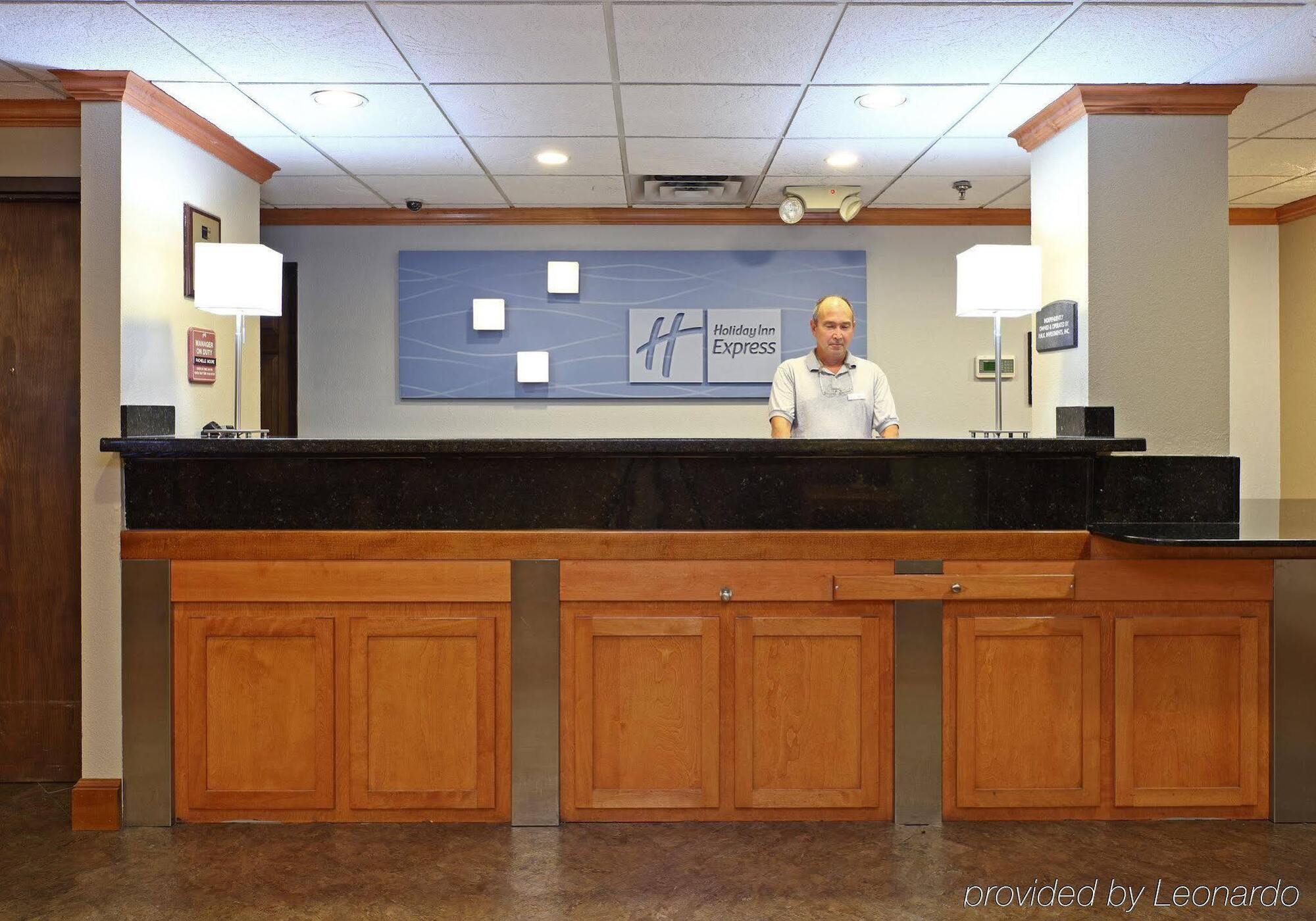 Holiday Inn Express & Suites Fayetteville University Of Arkansas Area By Ihg מראה חיצוני תמונה