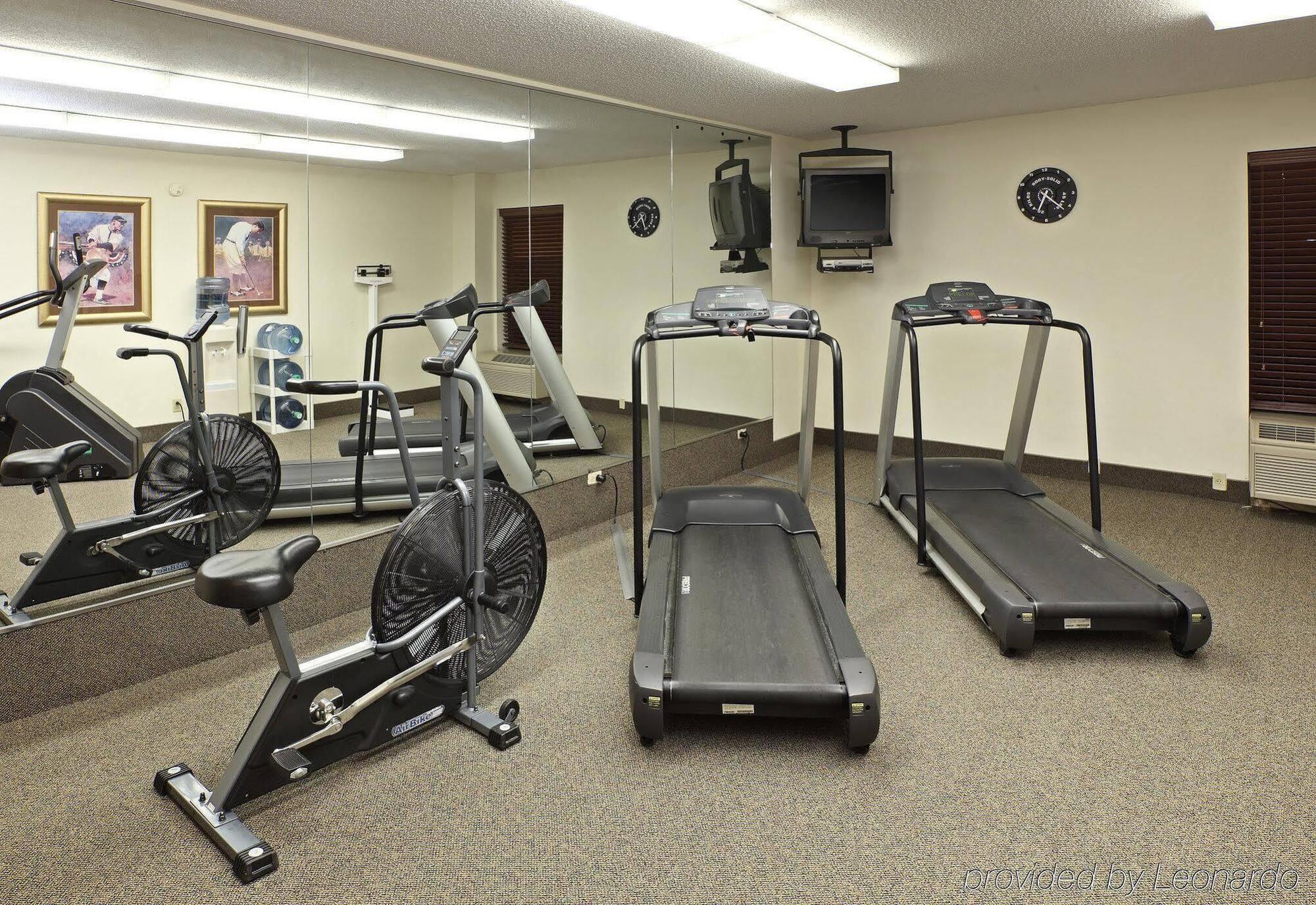 Holiday Inn Express & Suites Fayetteville University Of Arkansas Area By Ihg מראה חיצוני תמונה